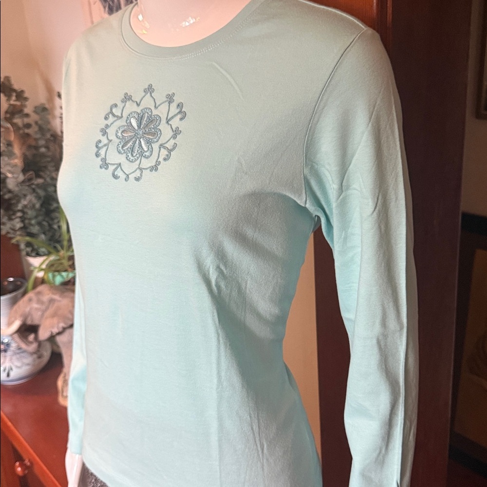 NWT Tabi size small Mint Green Long Sleeve Shirt with Floral Design